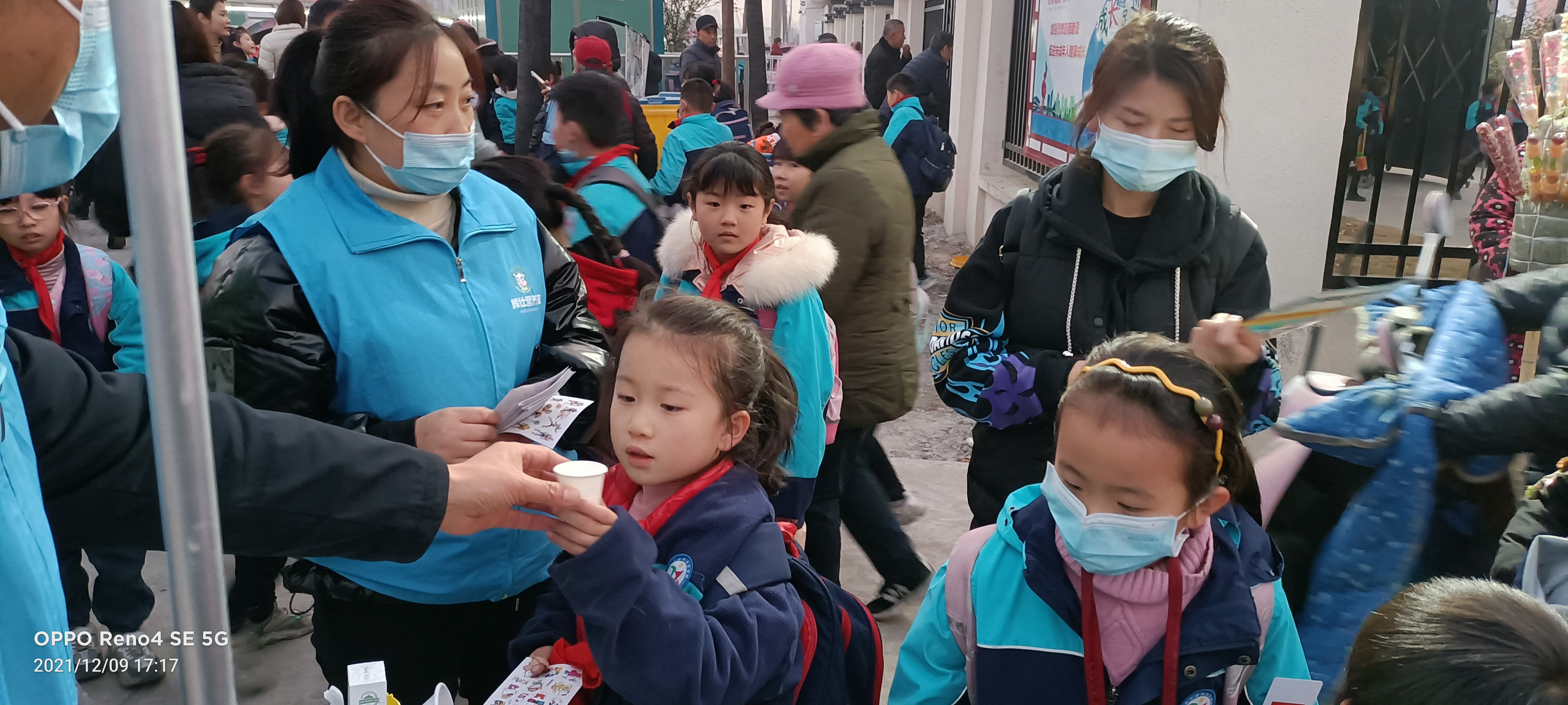 辉仕践行“一生喝奶,全家营养”合肥辉仕全家奶粉试饮活动大受好评!(图2) 1-21122FU23A92.jpg
